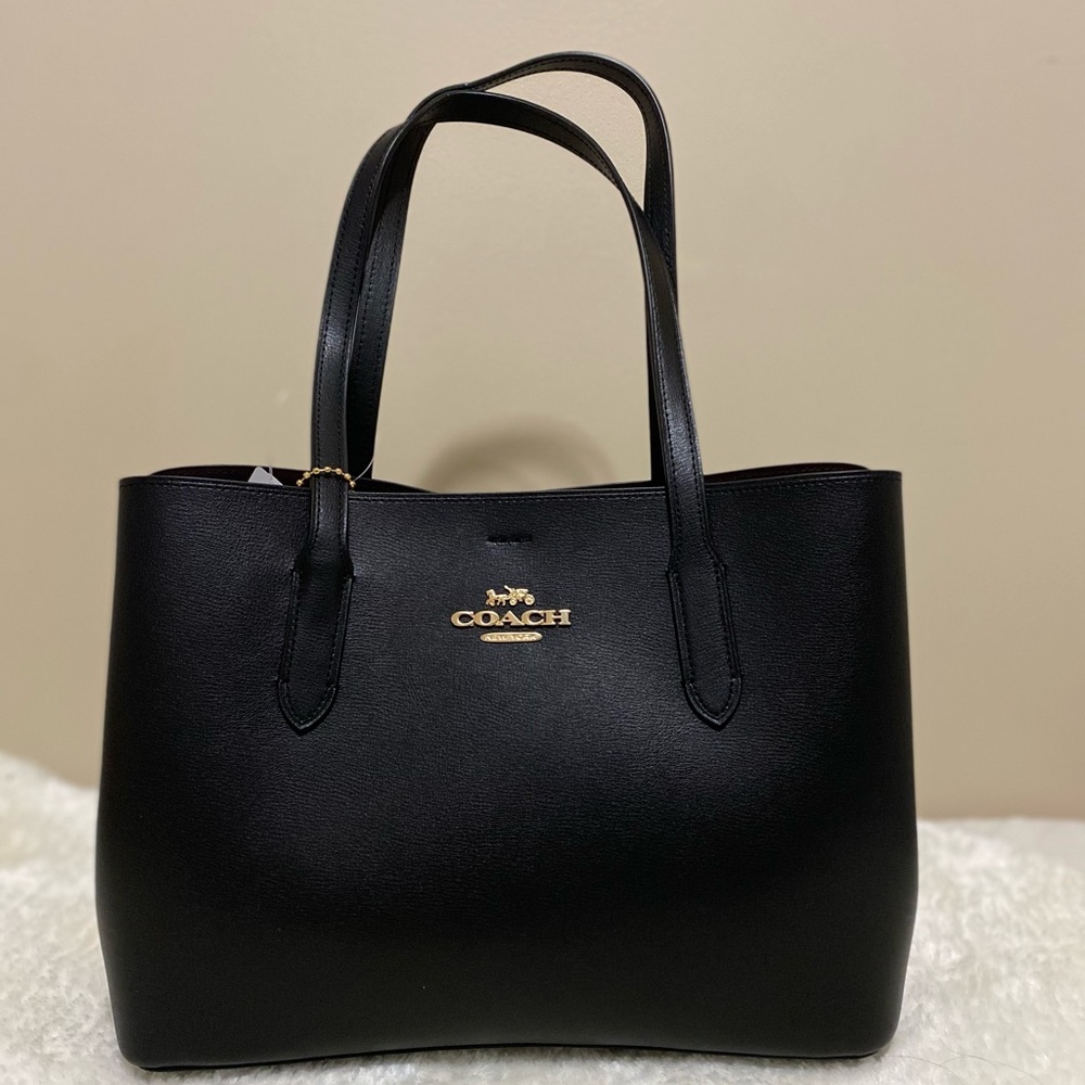Coach Avenue Caryall Shoulder Bag